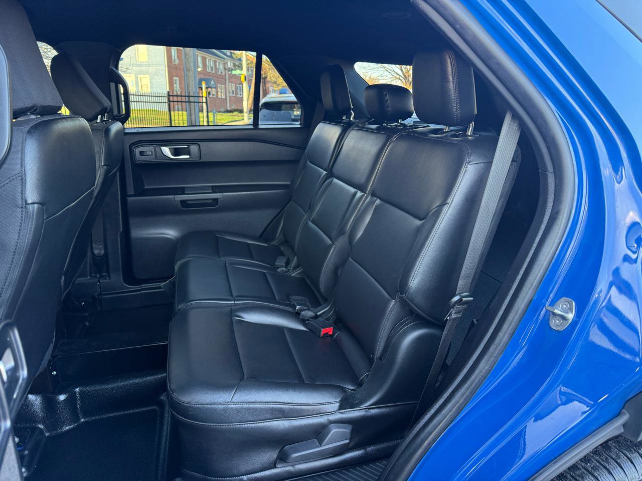 Used 2021 Ford Explorer AWD image 4