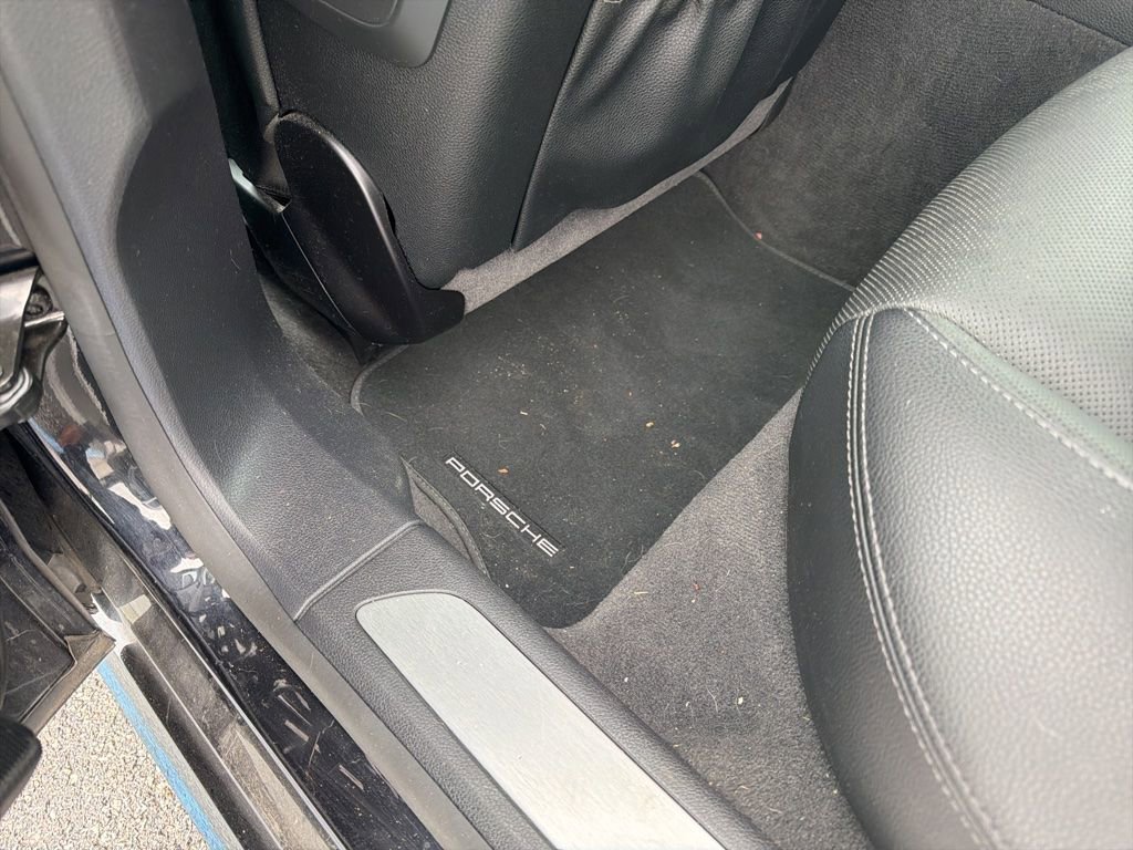 Used 2015 Porsche Panamera 4 AWD/4WD image 47
