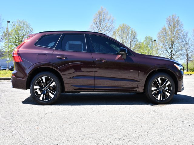 New 2026 Volvo XC60 B5 Plus w/ Protection Package Premier AWD/4WD image 8
