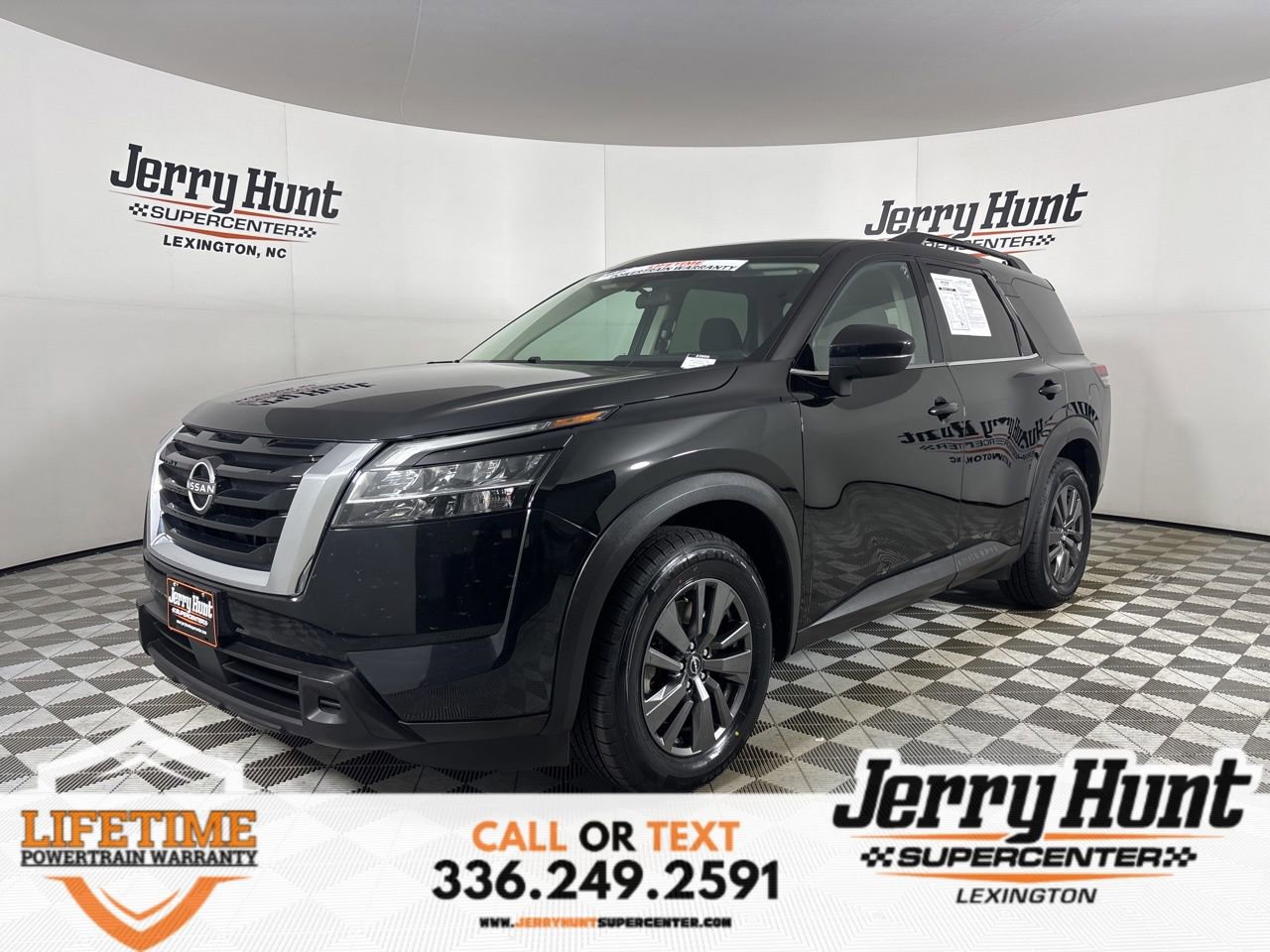 Used 2022 Nissan Pathfinder SV