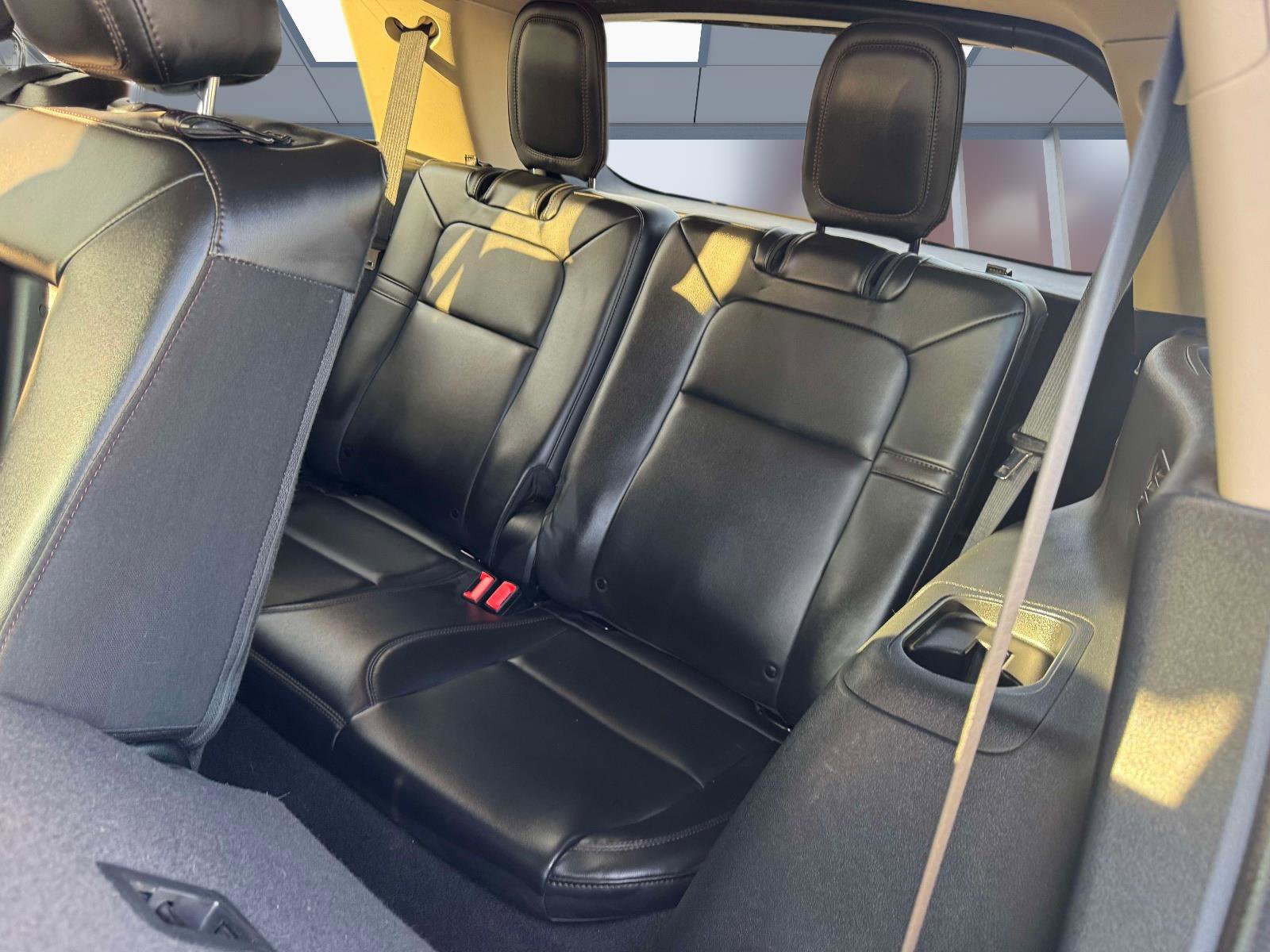 Used 2023 Lincoln Aviator AWD w/ Elements Package image 23