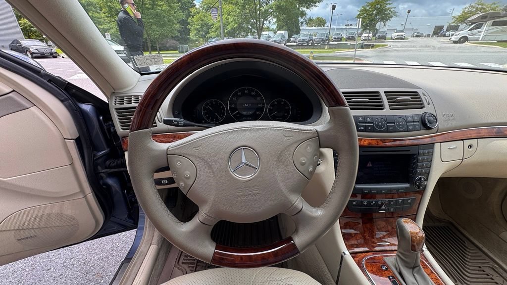 Used 2005 Mercedes-Benz E 320 CDI Sedan image 12