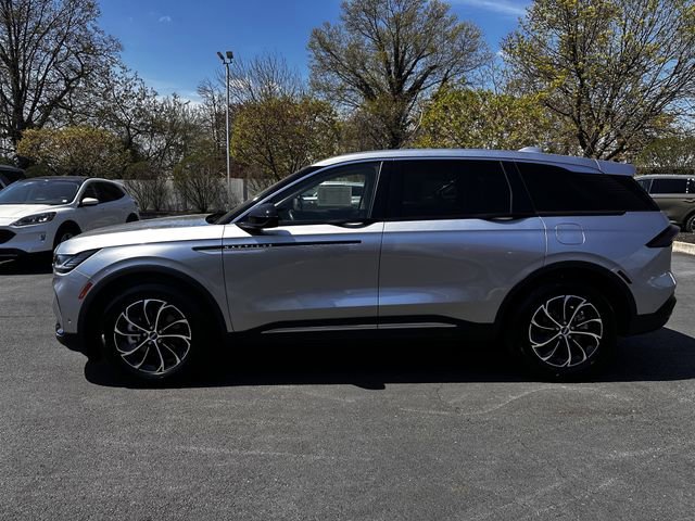 Used 2024 Lincoln Nautilus Premier w/ Equipment Group 102A image 8