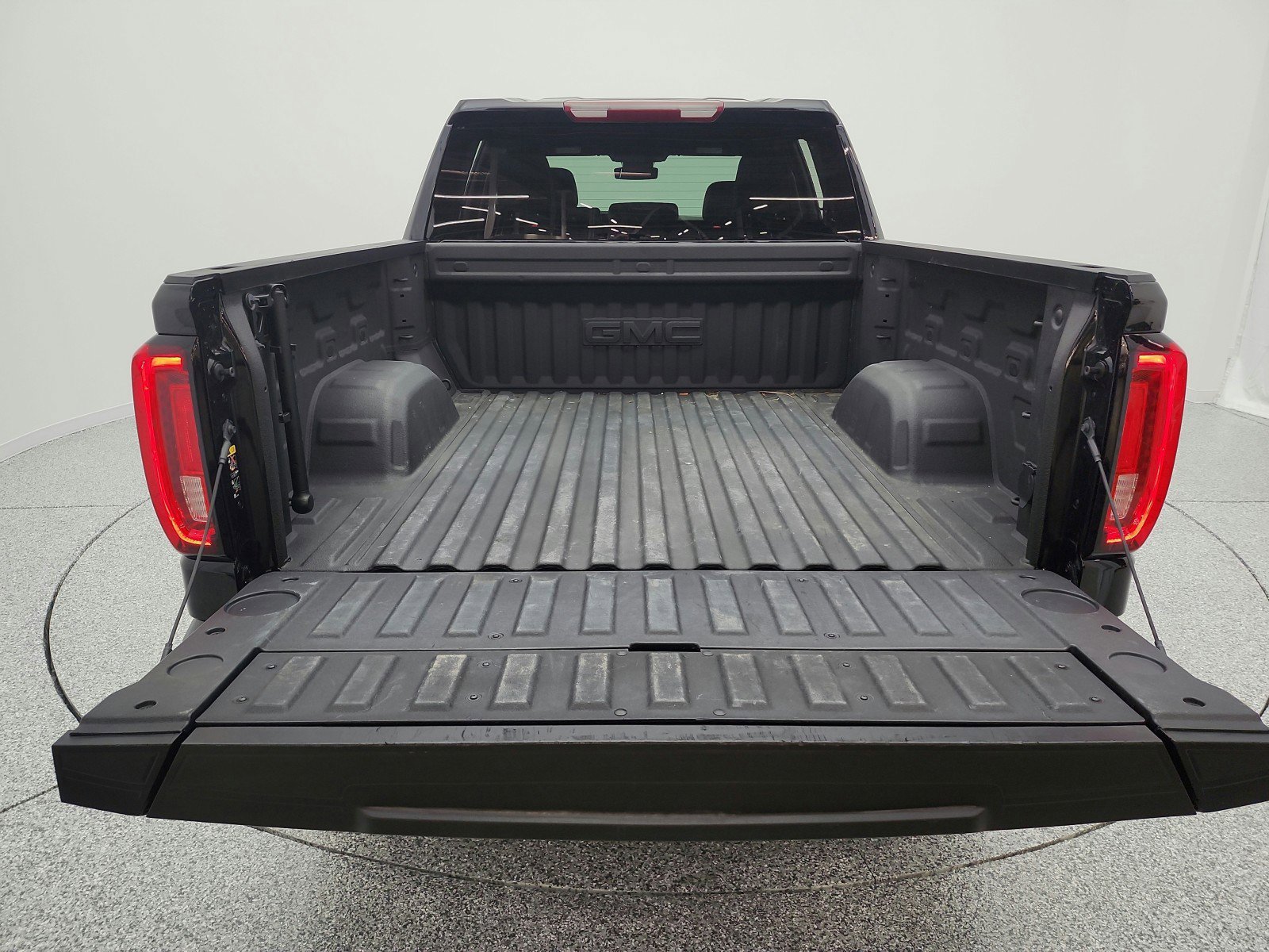 Used 2025 GMC Sierra 1500 AT4 image 21