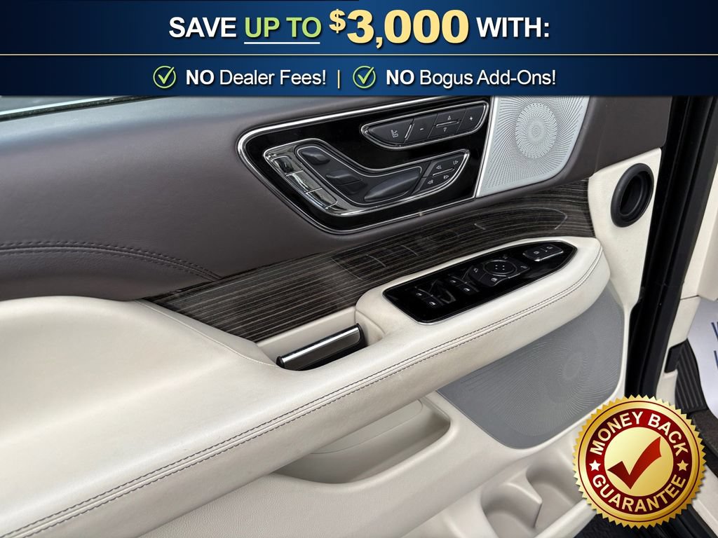 Certified 2021 Lincoln Navigator Black Label w/ Cargo Convenience Package AWD/4WD image 16