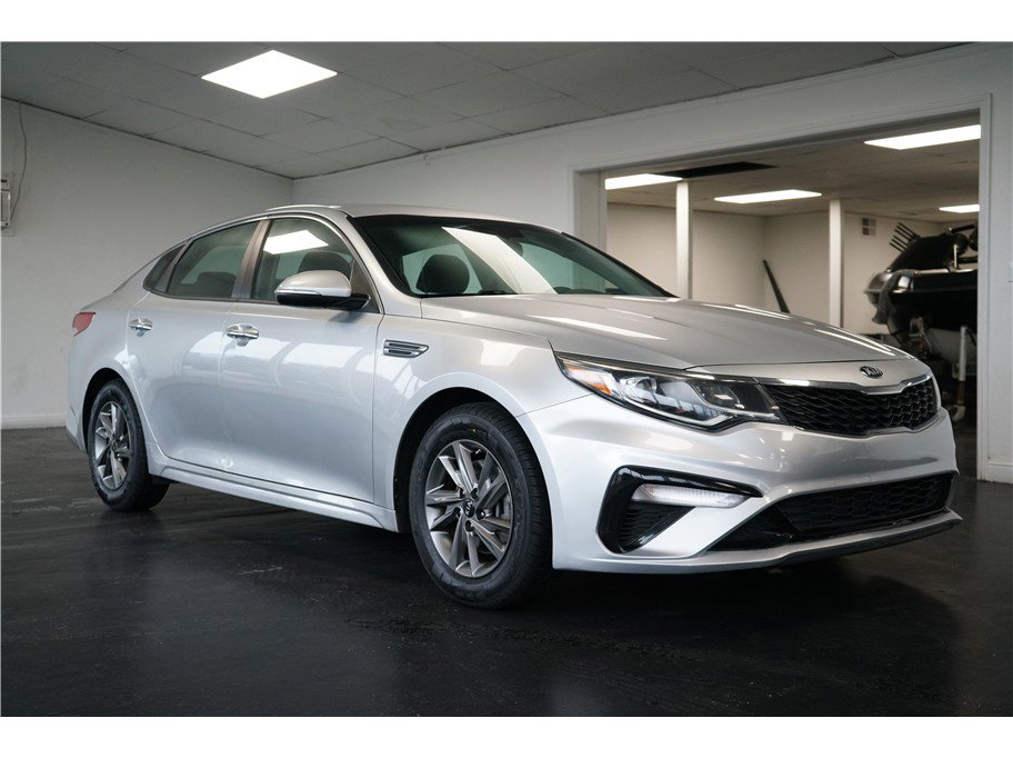 Used 2019 Kia Optima LX image 1
