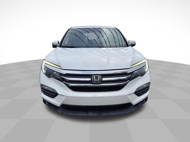 Used 2017 Honda Pilot EX image 2