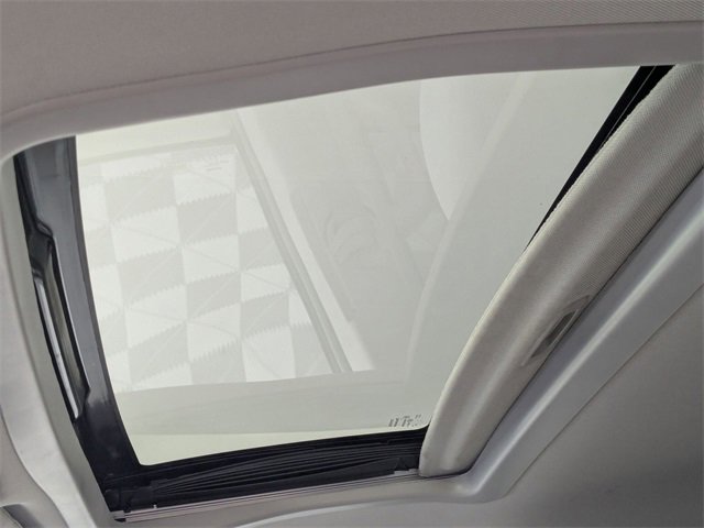 Used 2018 Toyota Sienna XLE w/ XLE Navigation Package image 12