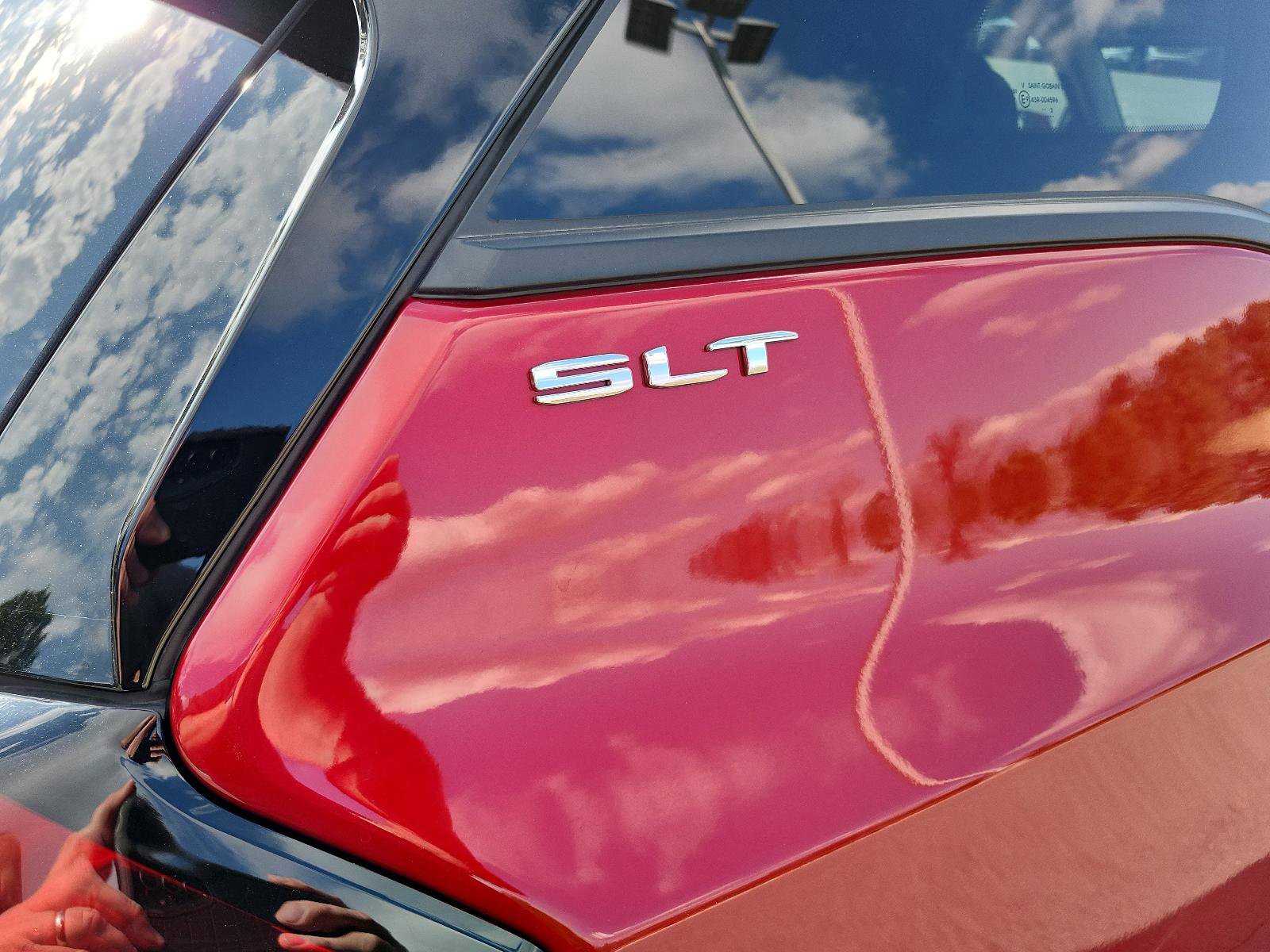 Certified 2024 GMC Terrain SLT image 5