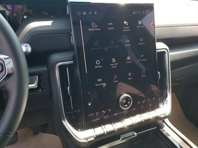 New 2026 GMC Yukon Denali w/ Sun & Power Step Package AWD/4WD image 12