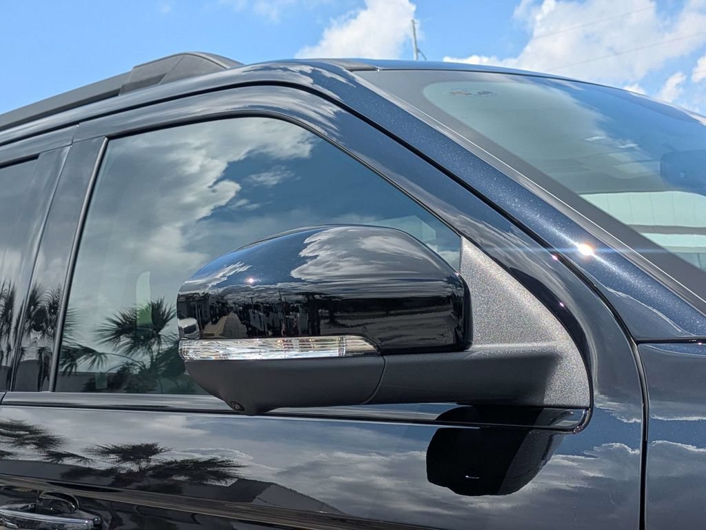 New 2027 Ford Expedition Platinum AWD/4WD image 11