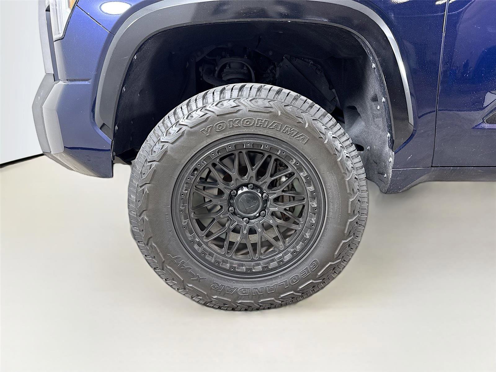 Used 2023 Toyota Tundra Platinum AWD/4WD image 23