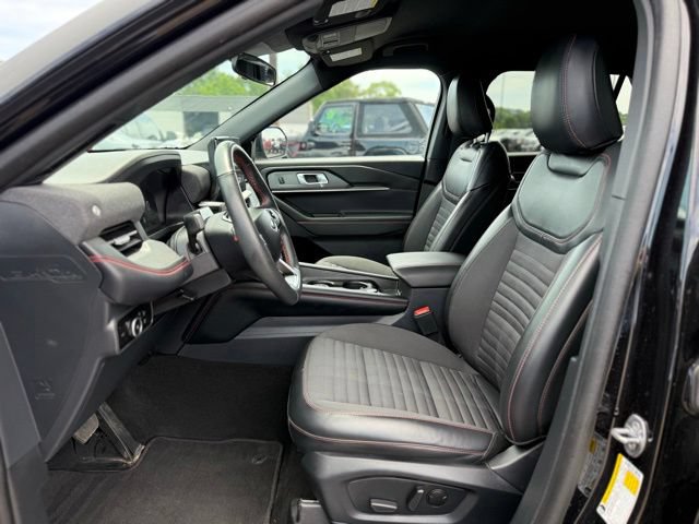 Used 2025 Ford Explorer ST-Line AWD/4WD image 15