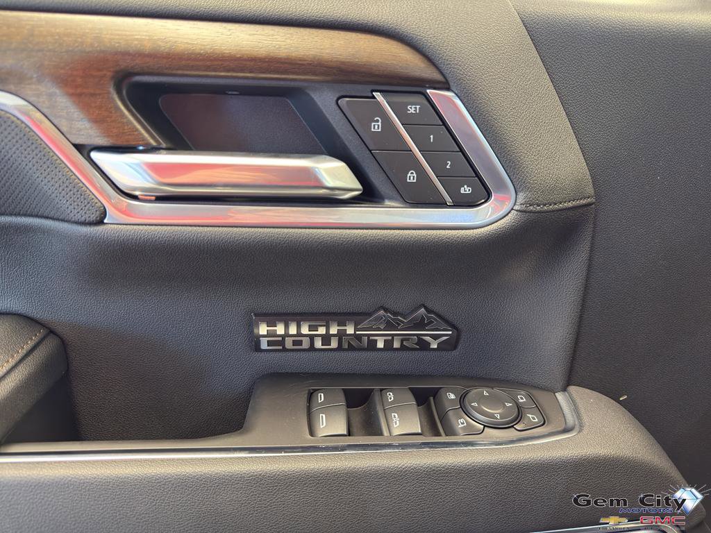 New 2025 Chevrolet Silverado 1500 High Country w/ Midnight Edition image 26