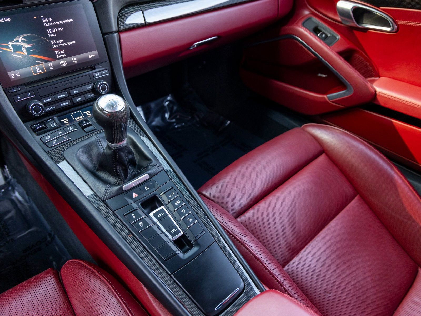 Certified 2018 Porsche 911 Targa 4 GTS image 43