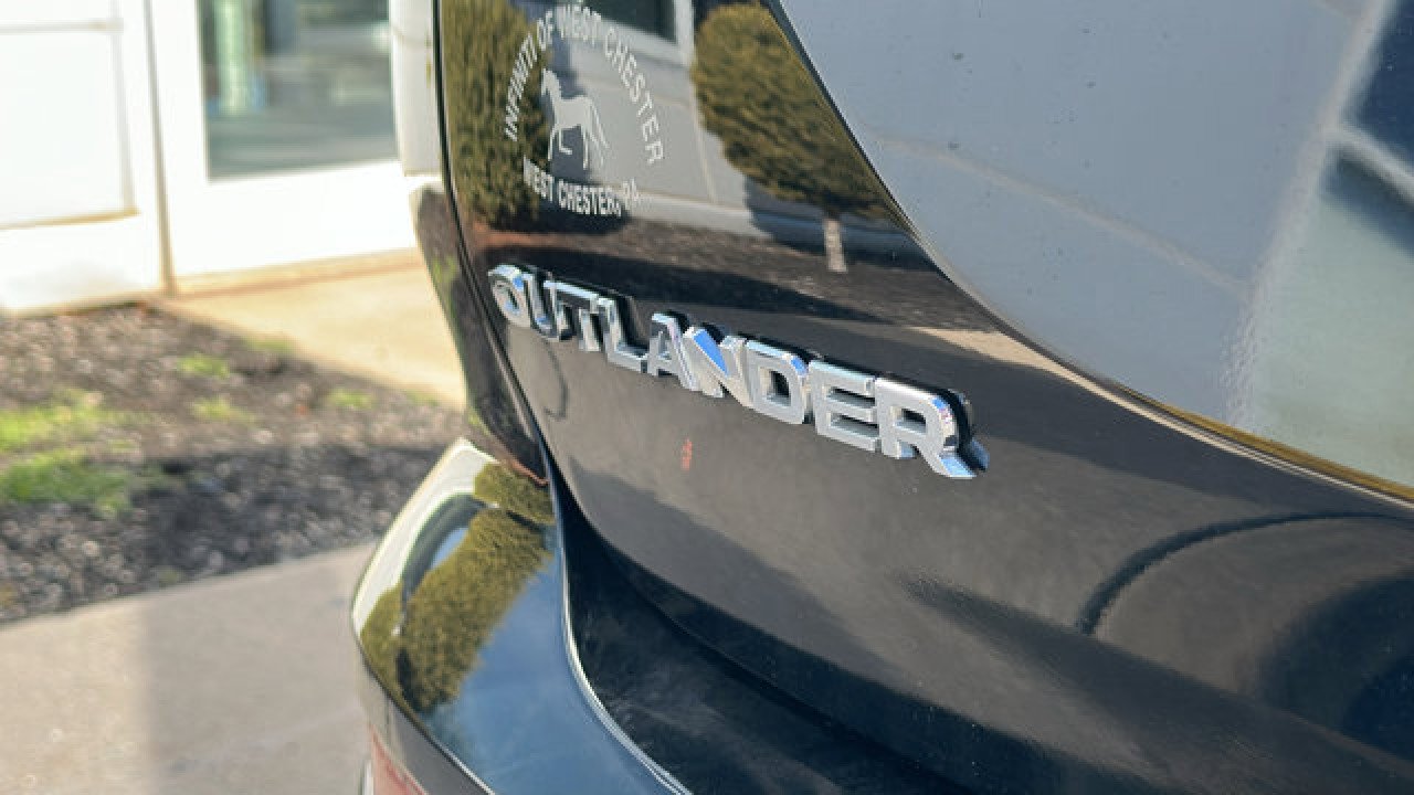 Used 2022 Mitsubishi Outlander SEL image 10