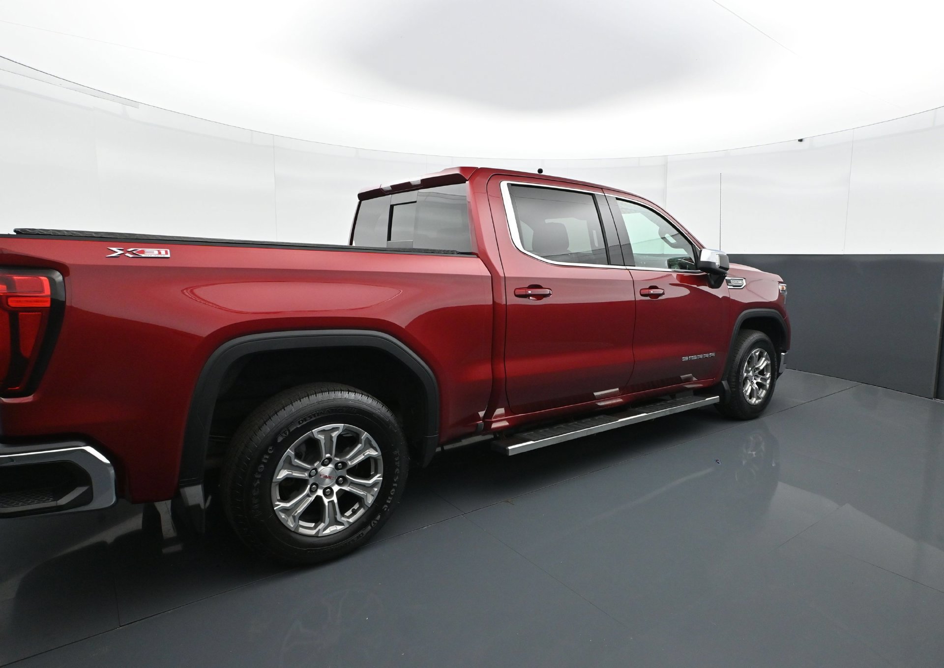 Used 2020 GMC Sierra 1500 SLE w/ SLE Value Package AWD/4WD image 7