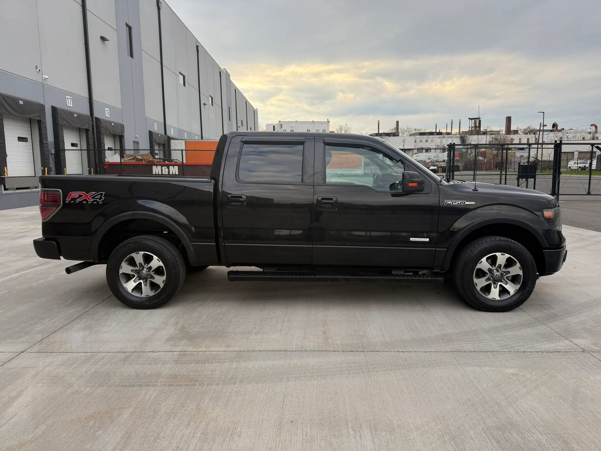 Used 2014 Ford F150 FX4 w/ Equipment Group 402A Luxury image 12