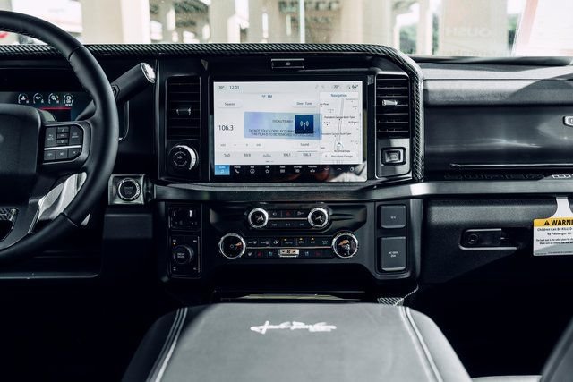 New 2026 Ford F250 Lariat w/ Black Appearance Package AWD/4WD image 28