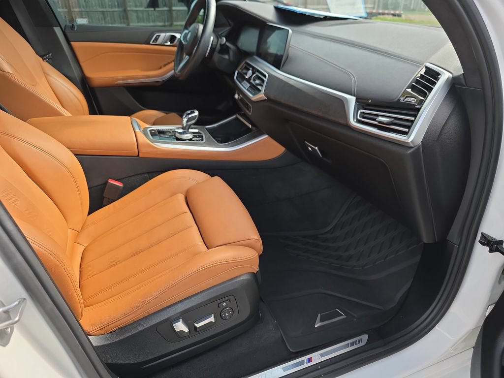 Used 2022 BMW X5 xDrive40i w/ M Sport Package AWD/4WD image 35