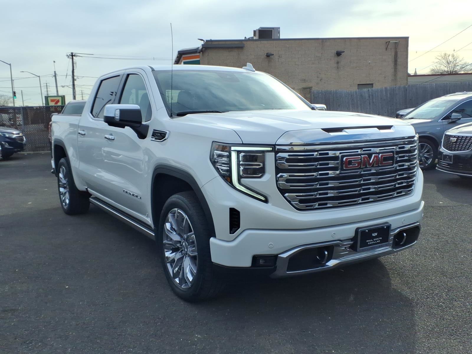 Used 2023 GMC Sierra 1500 Denali w/ Denali Reserve Package image 3