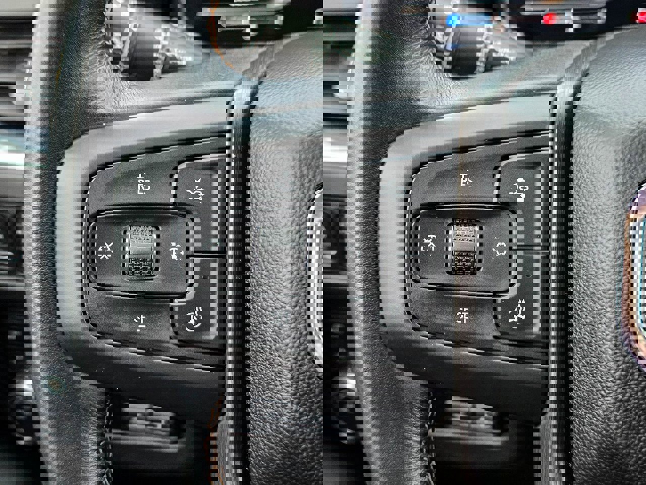 Used 2022 GMC Yukon AT4 w/ Max Trailering Package image 21