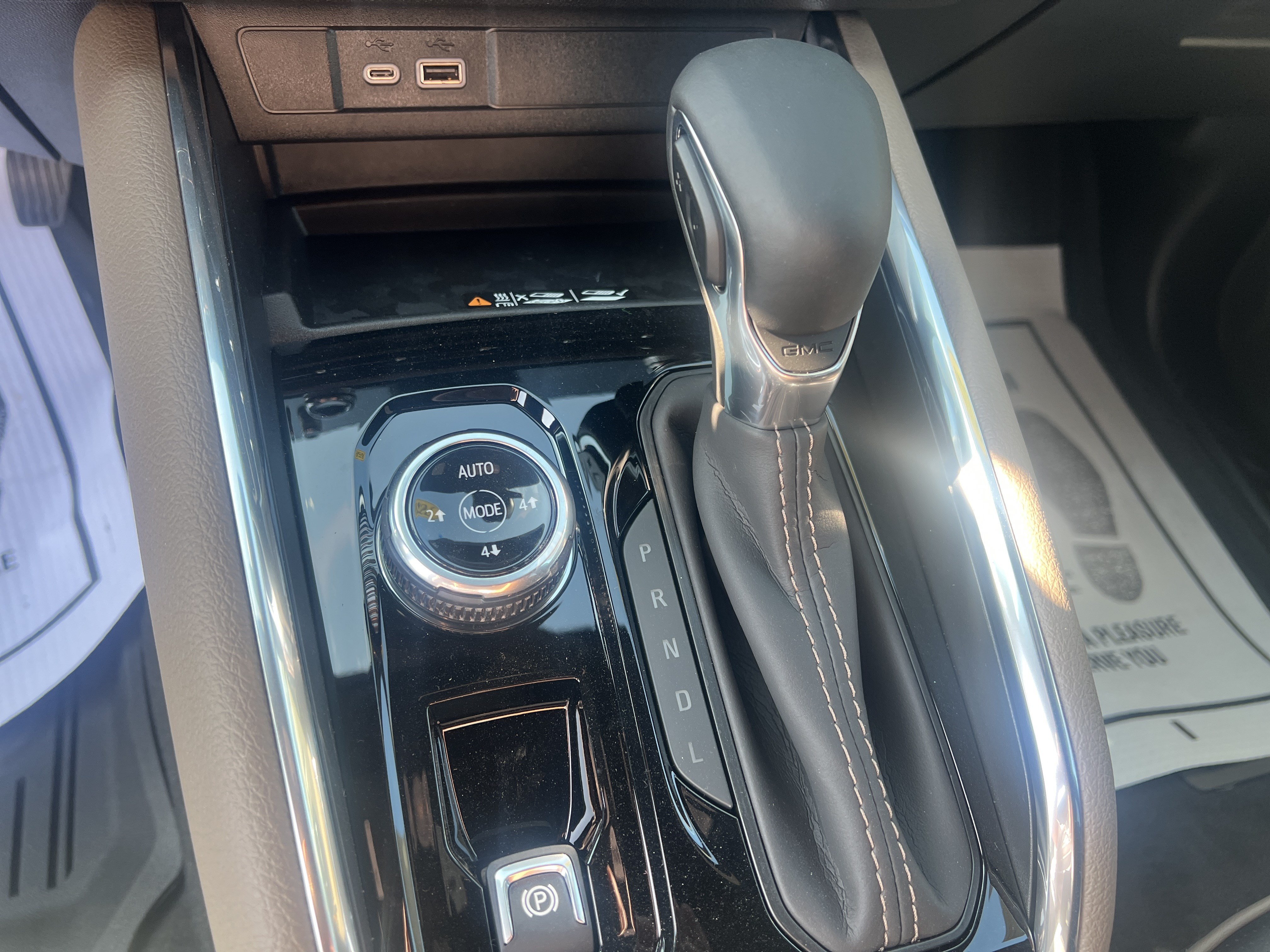 New 2026 GMC Canyon Denali AWD/4WD image 11