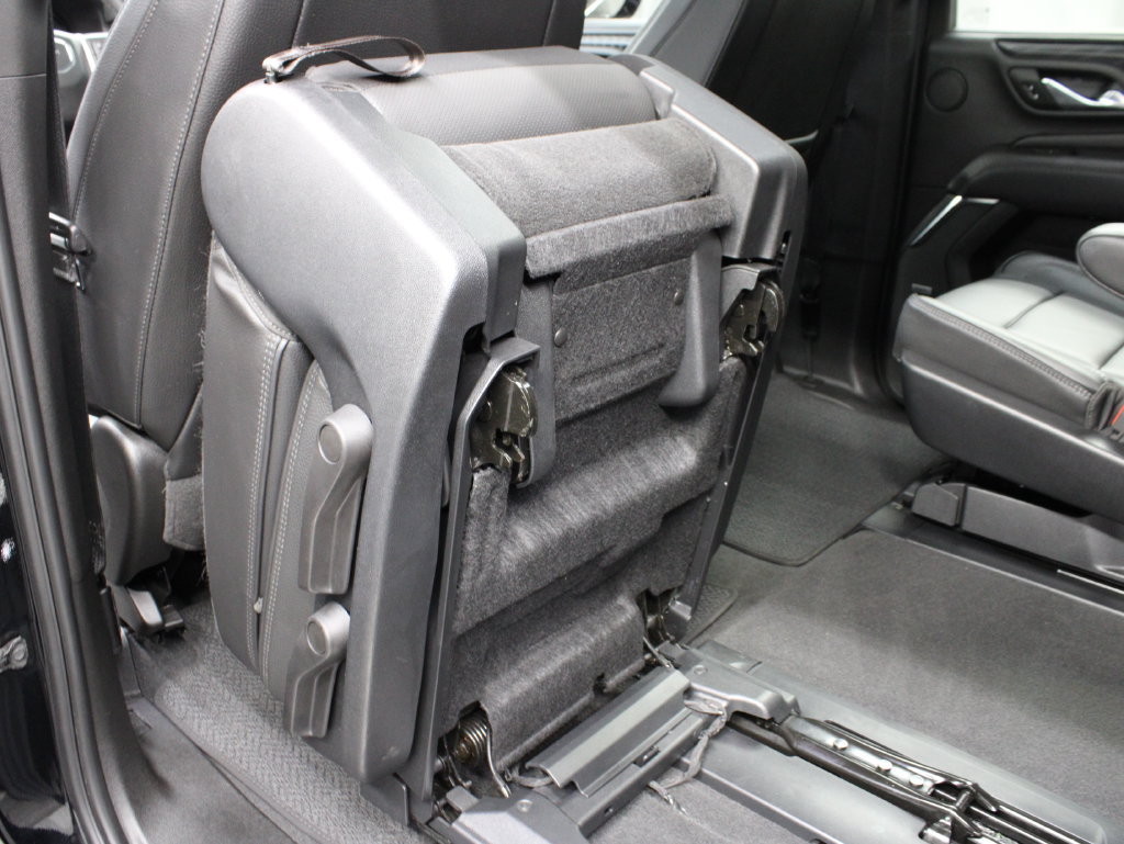 Used 2023 GMC Yukon XL Denali AWD/4WD image 71