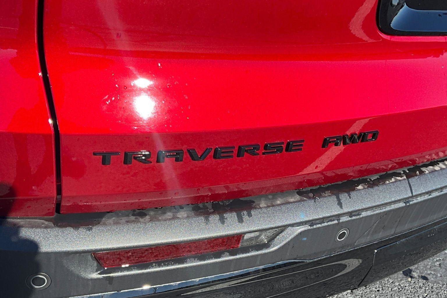 New 2025 Chevrolet Traverse LT w/ Enhanced Driving Package image 8