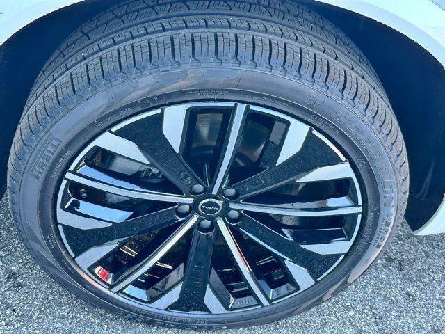New 2026 Volvo XC90 T8 Ultra w/ Protection Package Premier AWD/4WD image 29