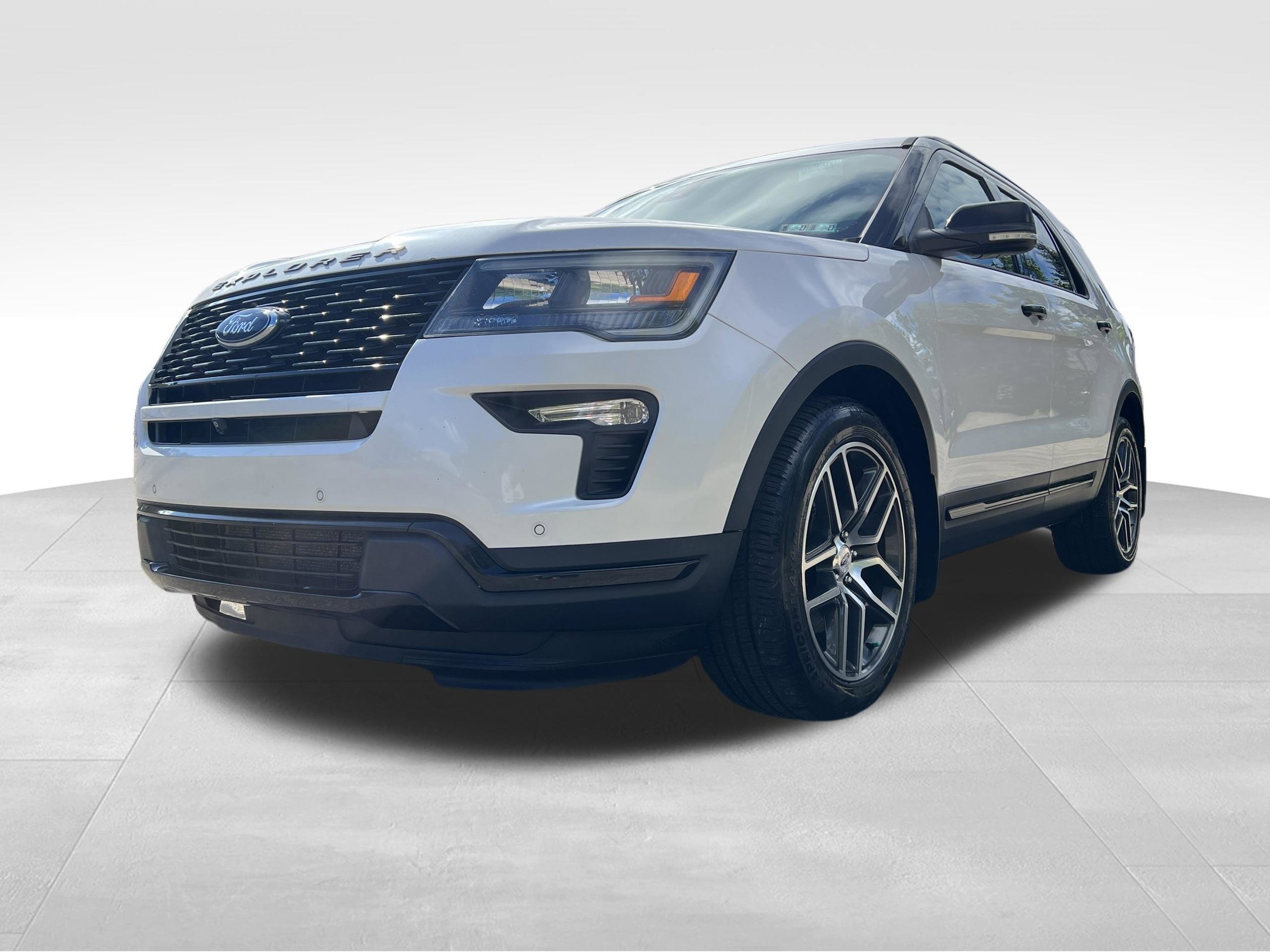 Used 2019 Ford Explorer Sport w/ Equipment Group 401A AWD/4WD image 11
