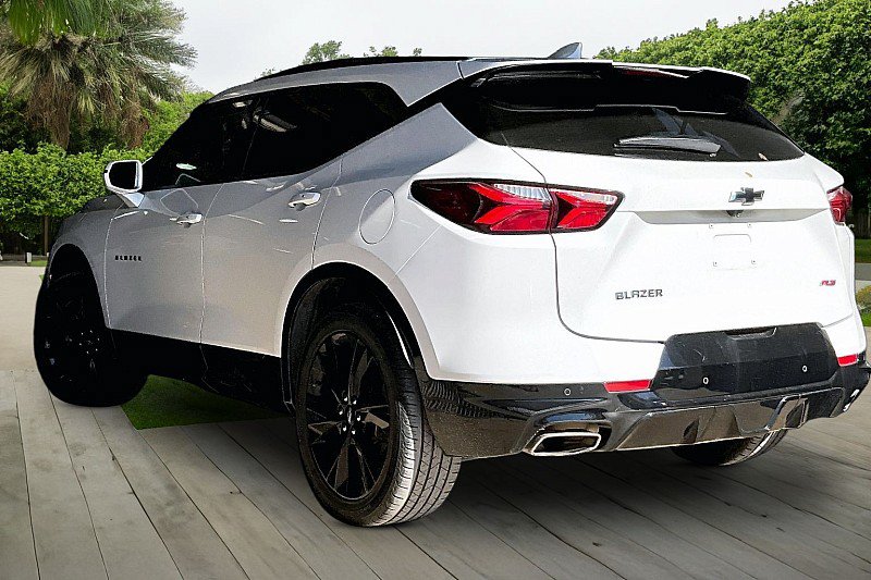 Used 2019 Chevrolet Blazer RS w/ Sun and Wheels Package FWD image 9