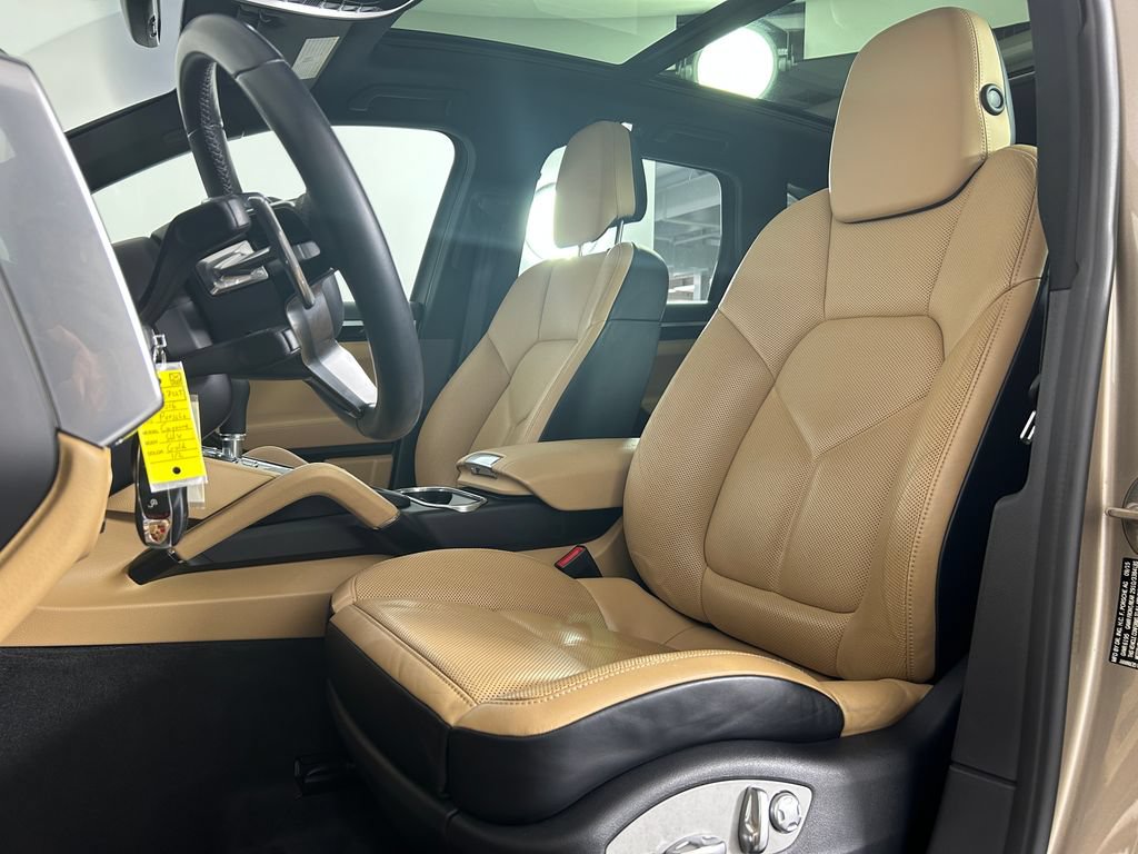 Used 2016 Porsche Cayenne AWD/4WD image 5