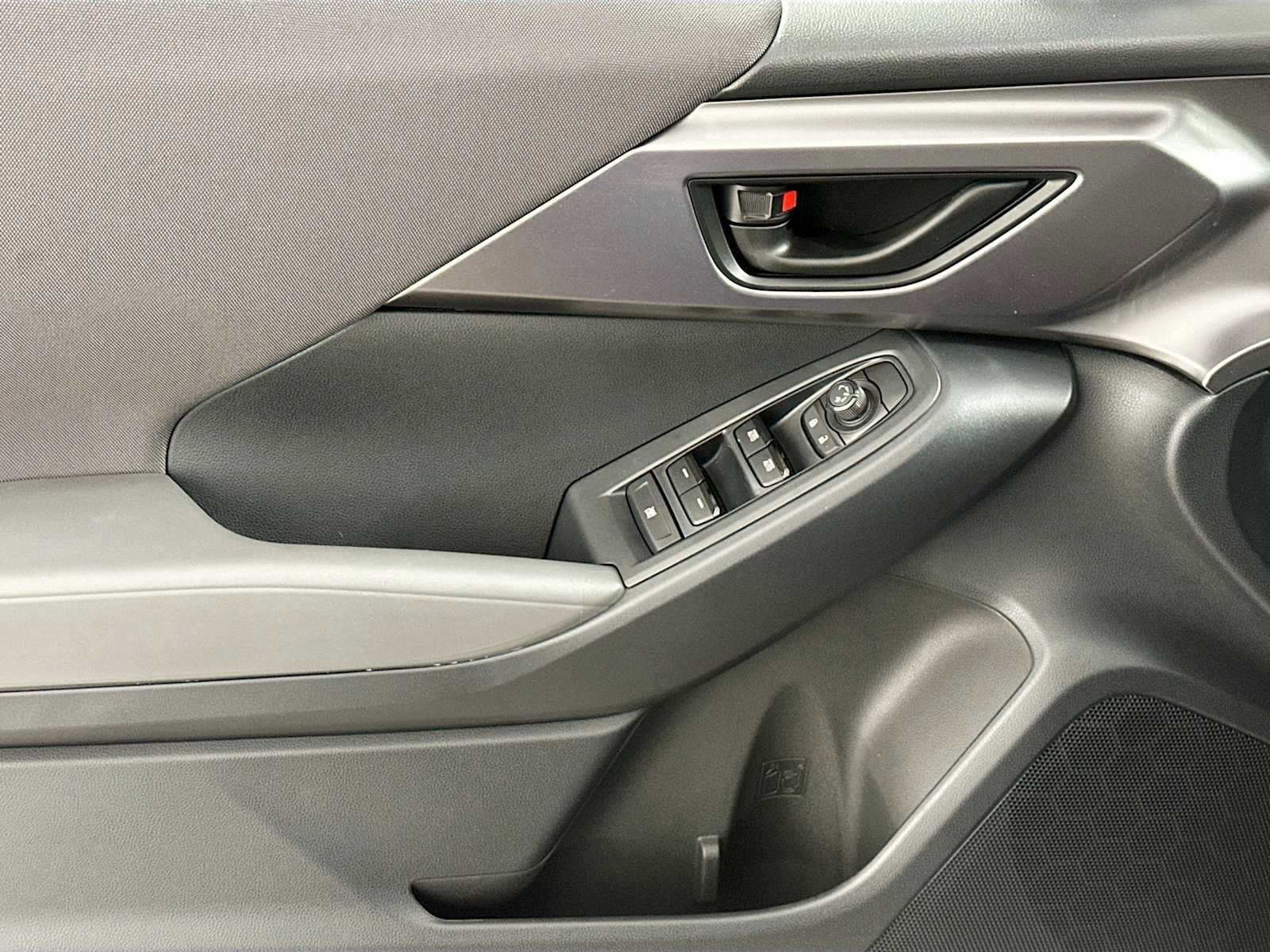 Certified 2025 Subaru Impreza 2.0i image 16