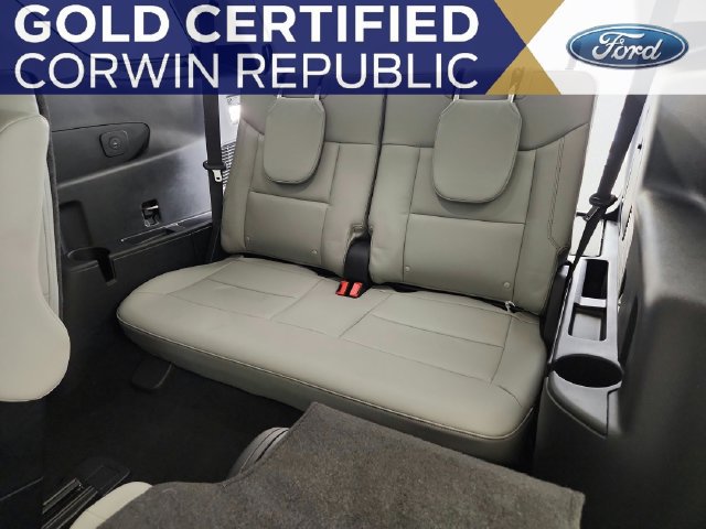 Used 2025 Ford Explorer Active w/ Active Comfort Package AWD/4WD image 24
