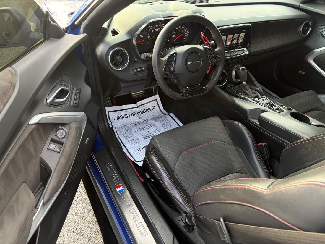 Used 2018 Chevrolet Camaro ZL1 RWD image 11