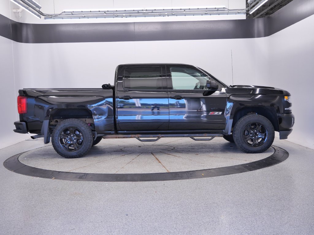 Used 2018 Chevrolet Silverado 1500 LTZ Z71 w/ LTZ Plus Package AWD/4WD image 8