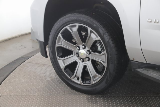 Used 2015 Chevrolet Suburban LT image 13