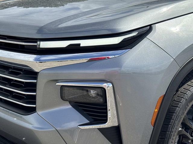 New 2026 Chevrolet Traverse LT w/ Driver Confidence Package FWD video 2