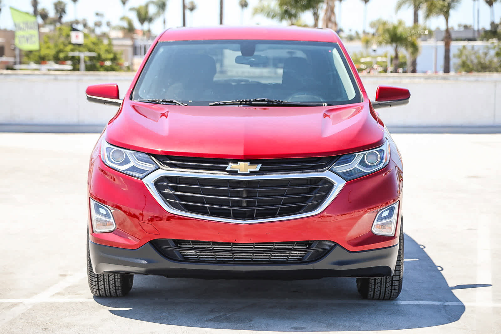 Used 2018 Chevrolet Equinox LT FWD image 3
