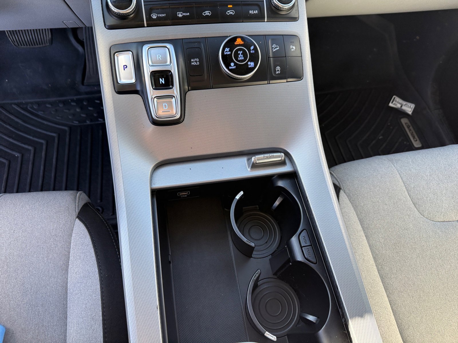 Used 2020 Hyundai Palisade SE image 17