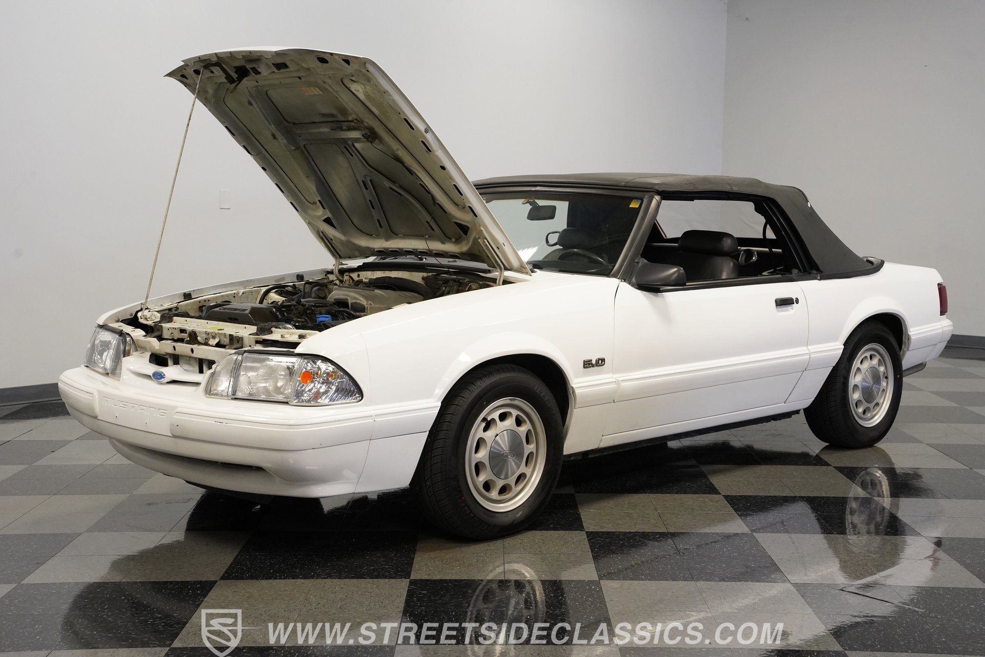 Used 1987 Ford Mustang LX image 32