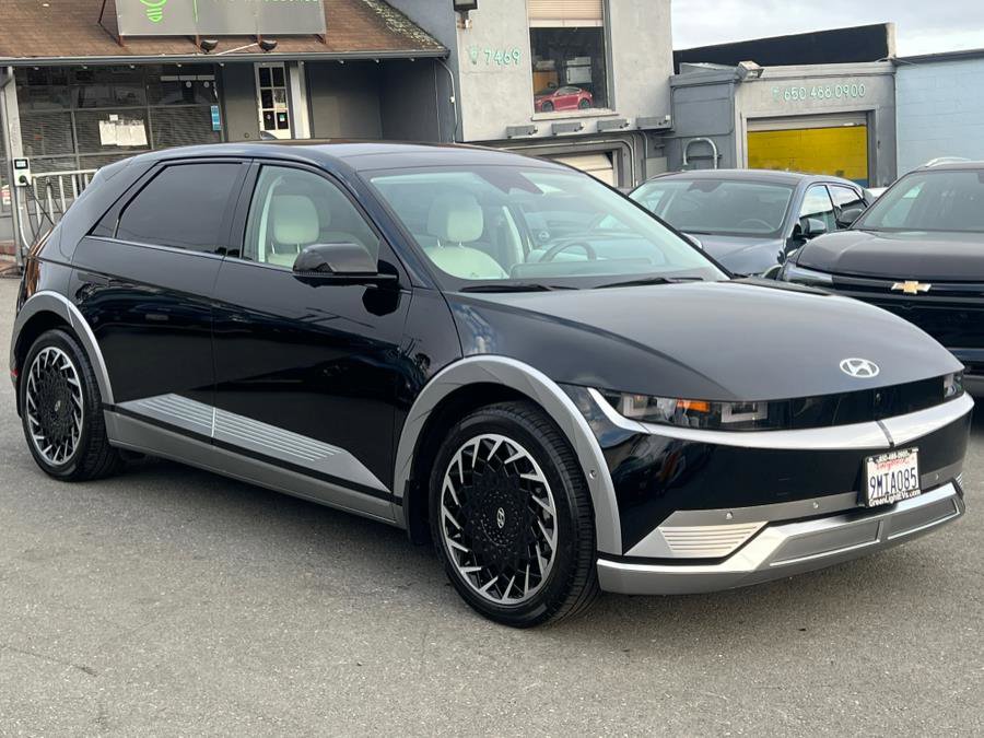 Used 2024 Hyundai Ioniq 5 Limited image 3