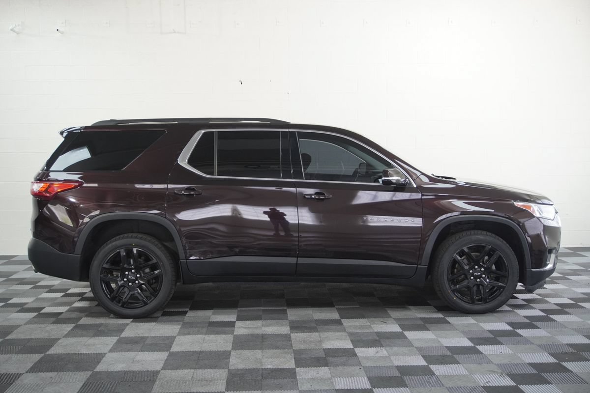 Used 2020 Chevrolet Traverse LT w/ Driver Confidence II Package AWD/4WD image 7