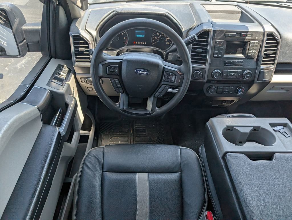 Used 2017 Ford F150 XLT AWD/4WD image 9