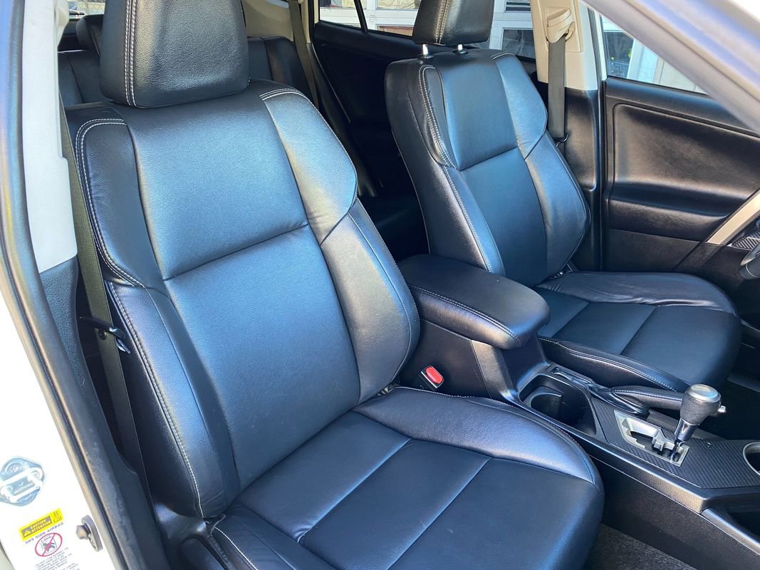 Used 2014 Toyota RAV4 Limited image 13