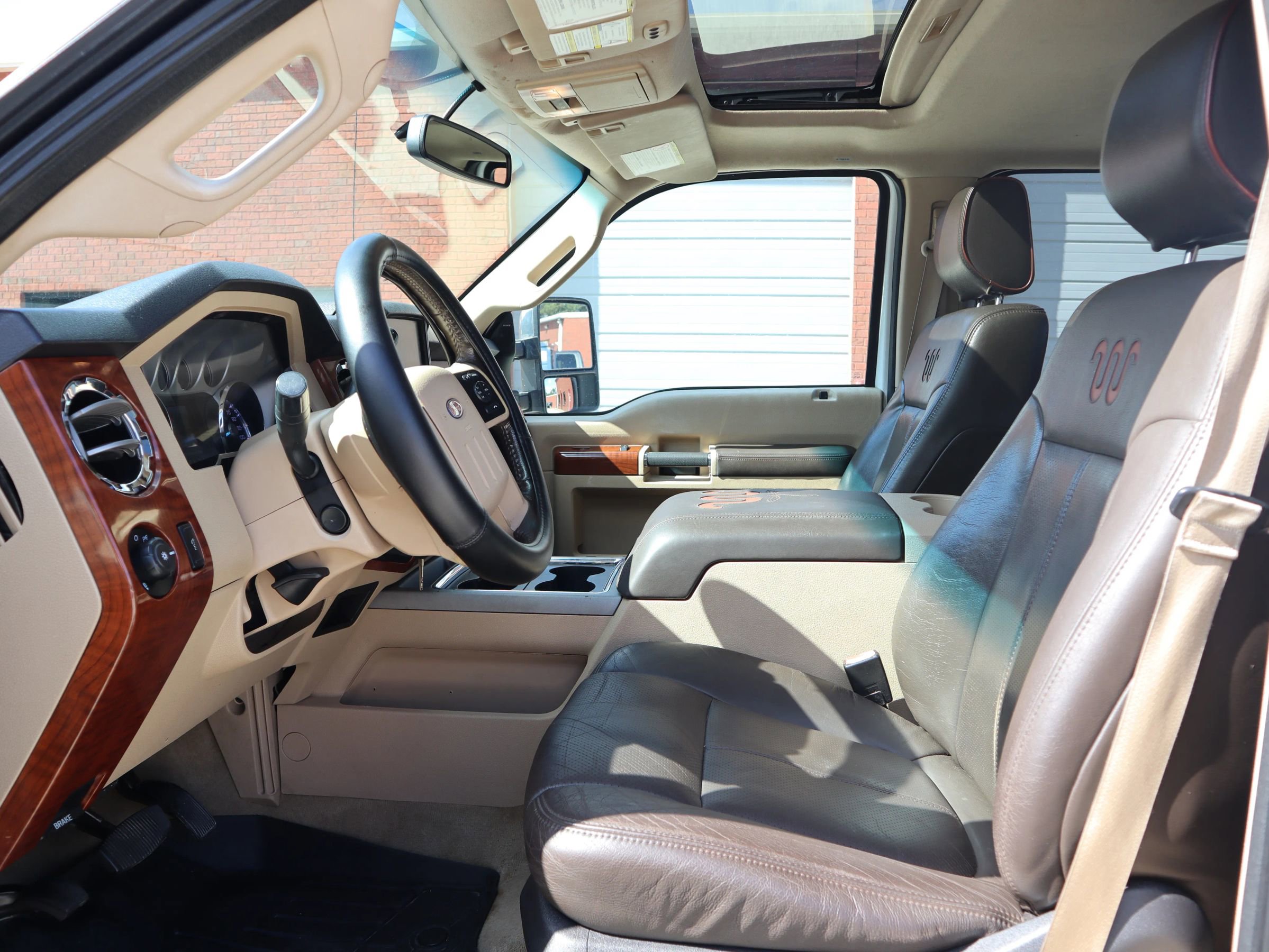 Used 2015 Ford F350 King Ranch w/ King Ranch w/Chrome Package image 12