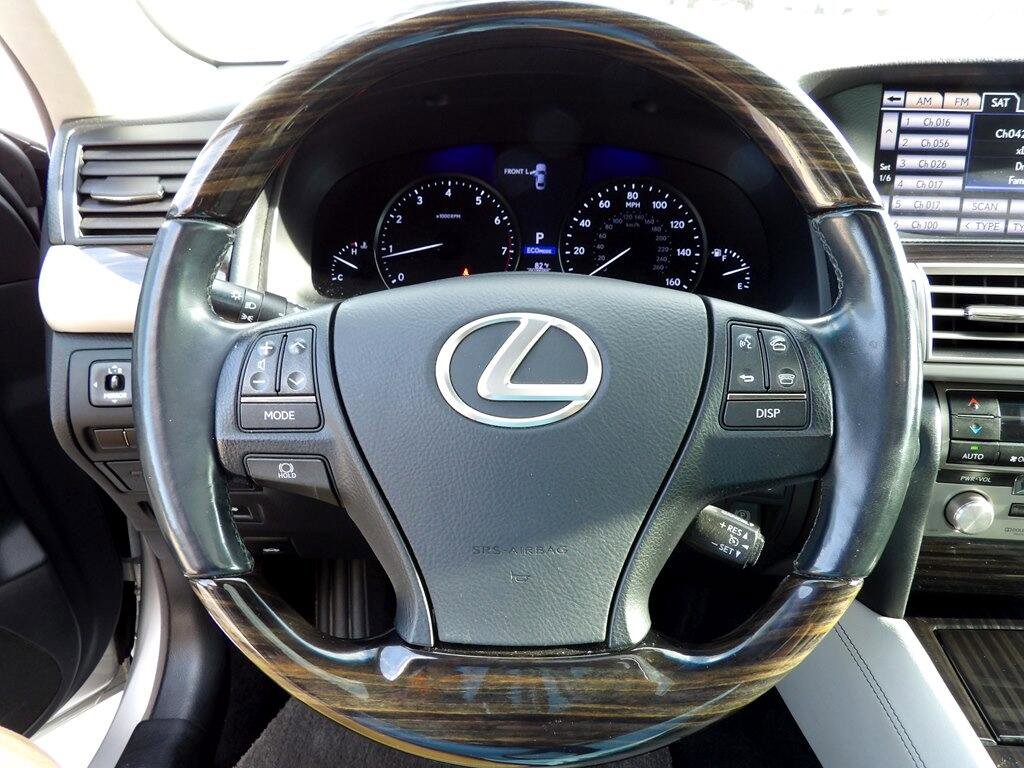 Used 2014 Lexus LS 460 Luxury w/ Comfort Package image 15