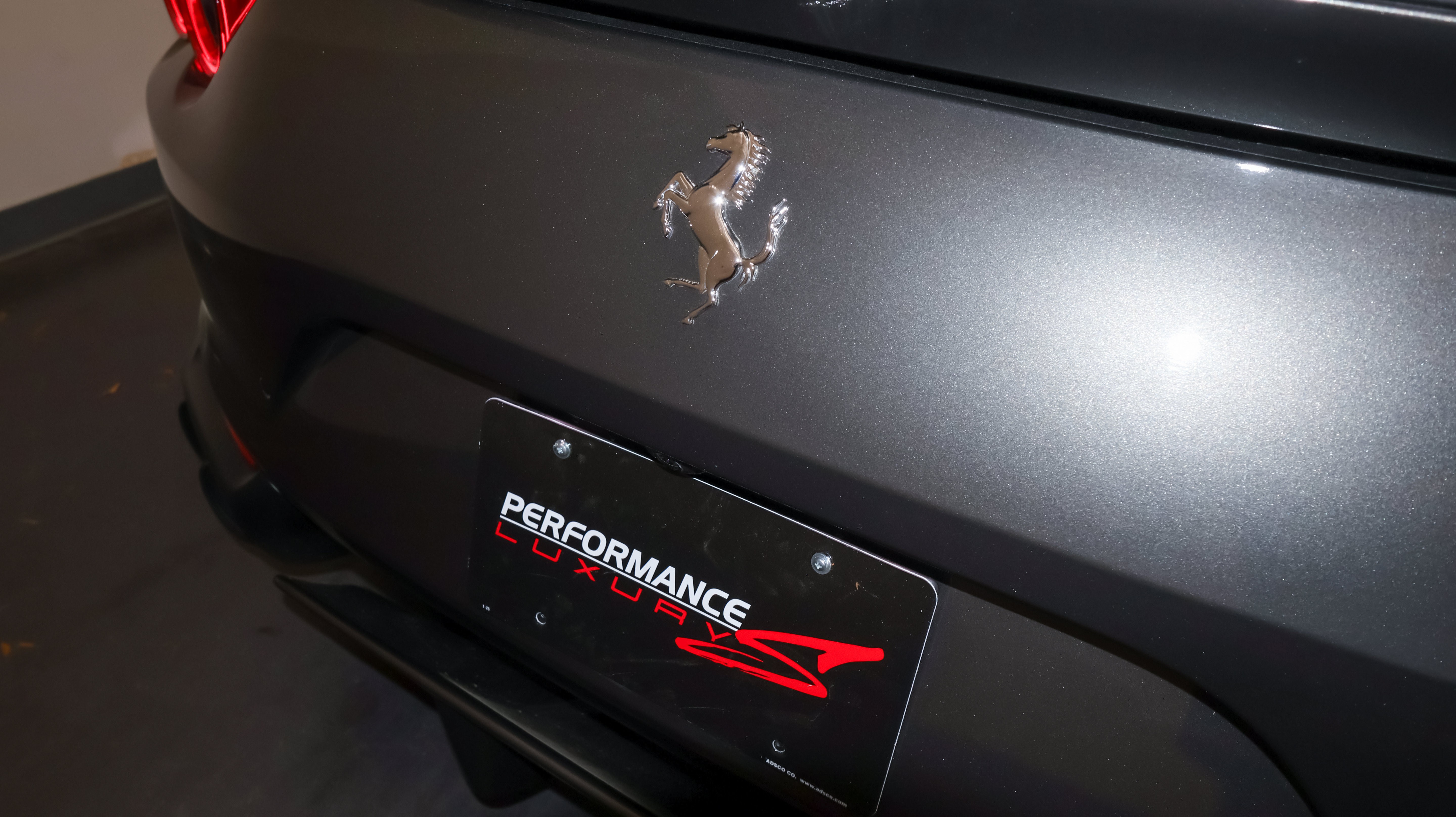 Used 2019 Ferrari 812 Superfast RWD image 44