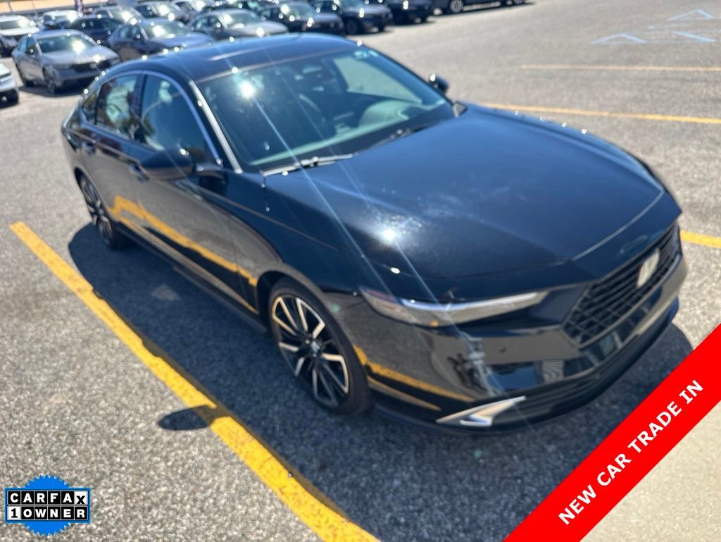 Used 2024 Honda Accord Touring image 3